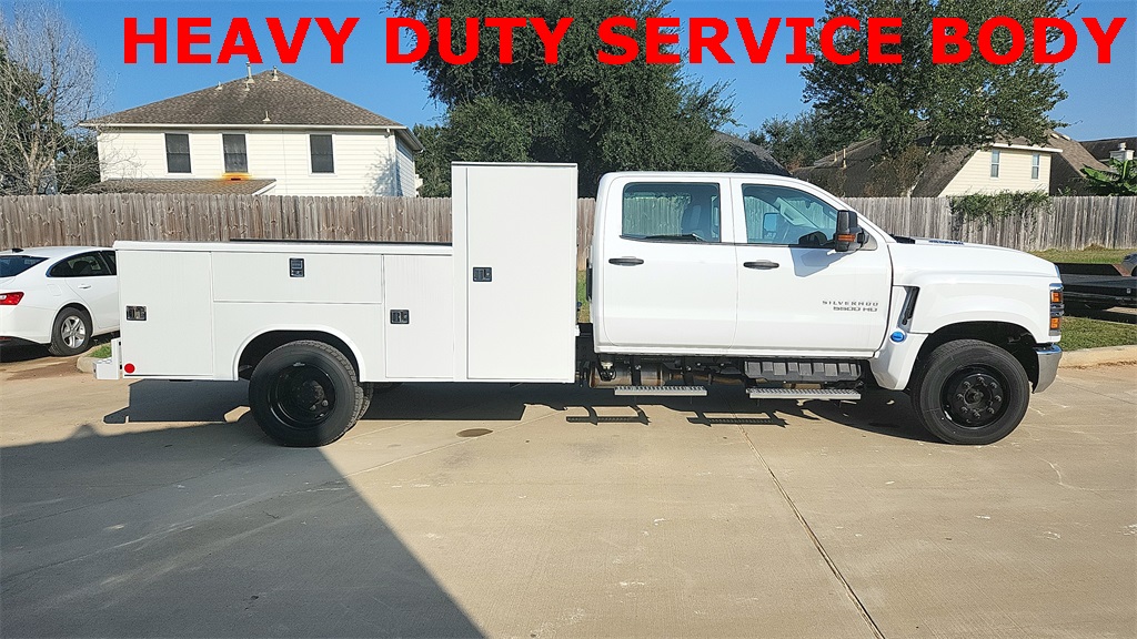 Vehicle image 4 of 27
