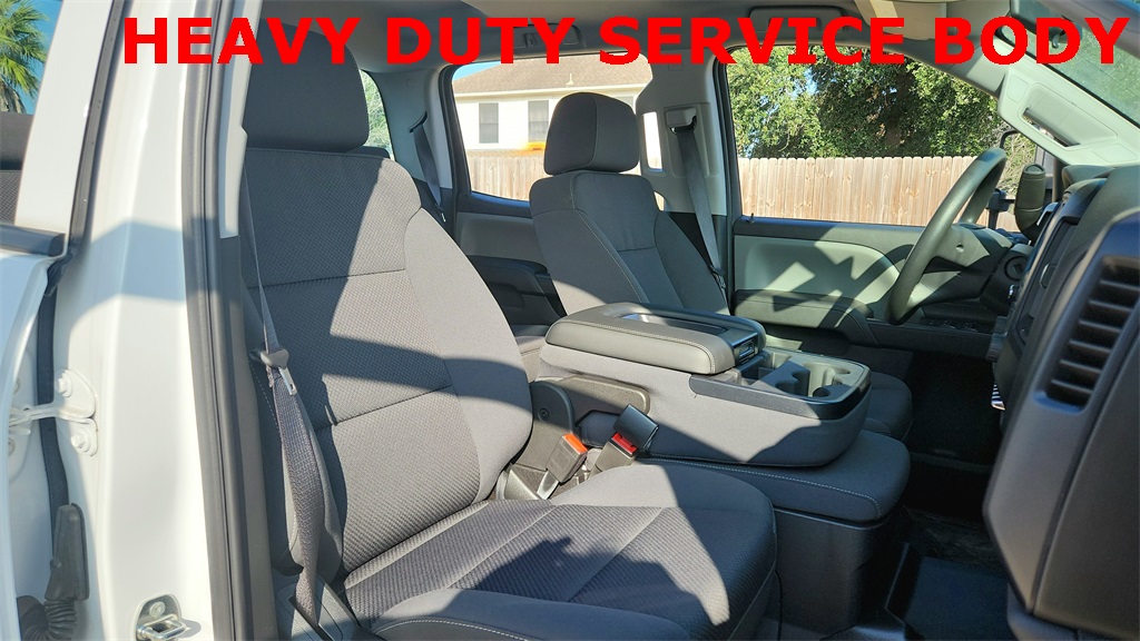 Vehicle image 23 of 27