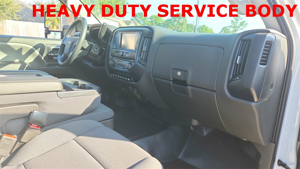 Vehicle image 22 of 27
