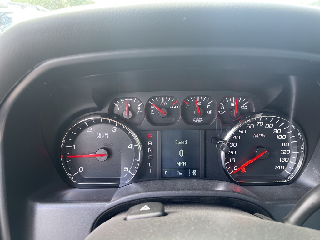 Vehicle image 12 of 14