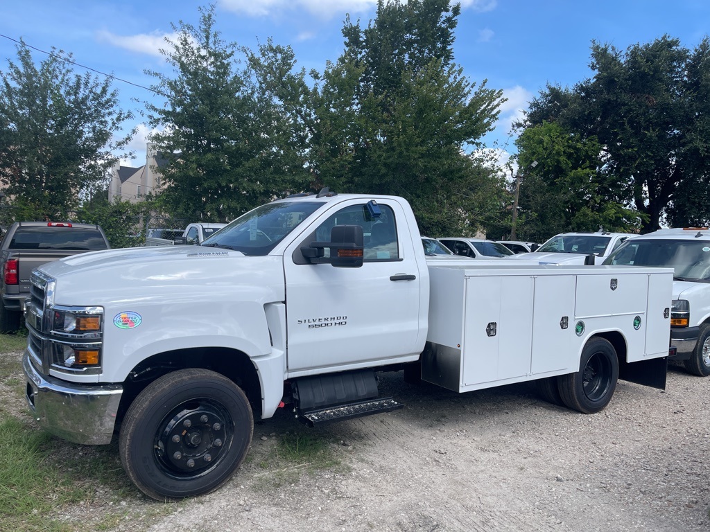 Vehicle image 2 of 14
