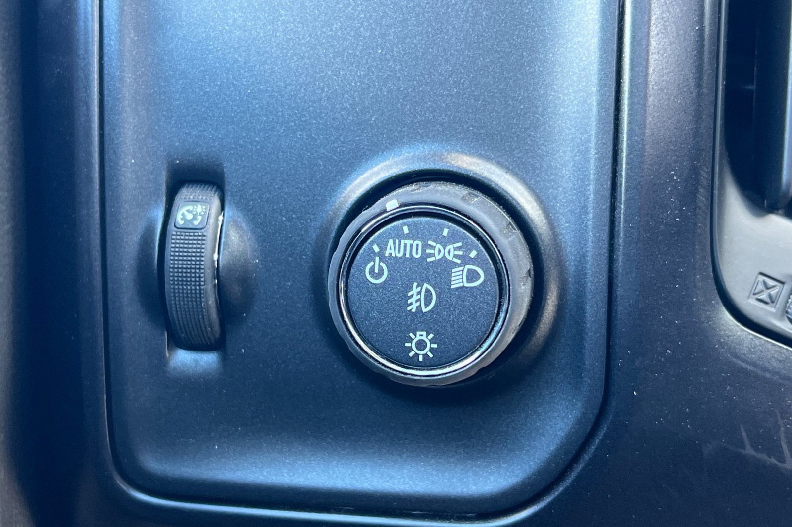 2023 Chevrolet Silverado MD Work Truck Image 27 of 32