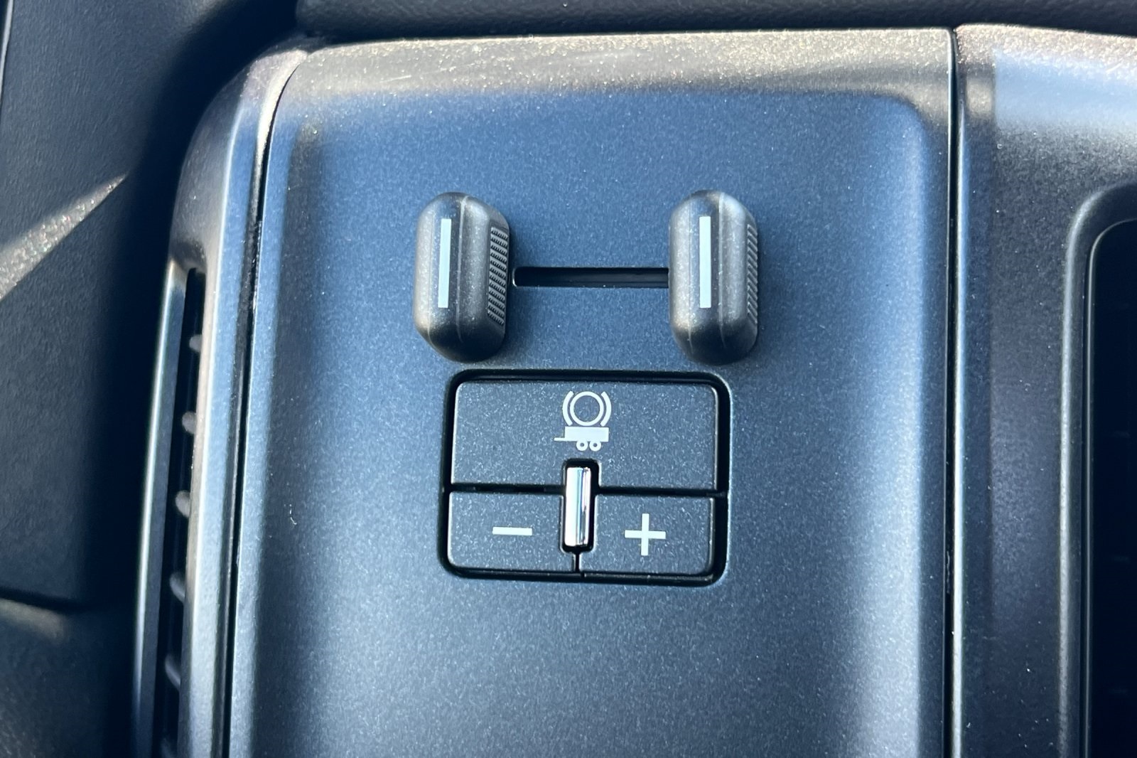 2023 Chevrolet Silverado MD Work Truck Image 24 of 32