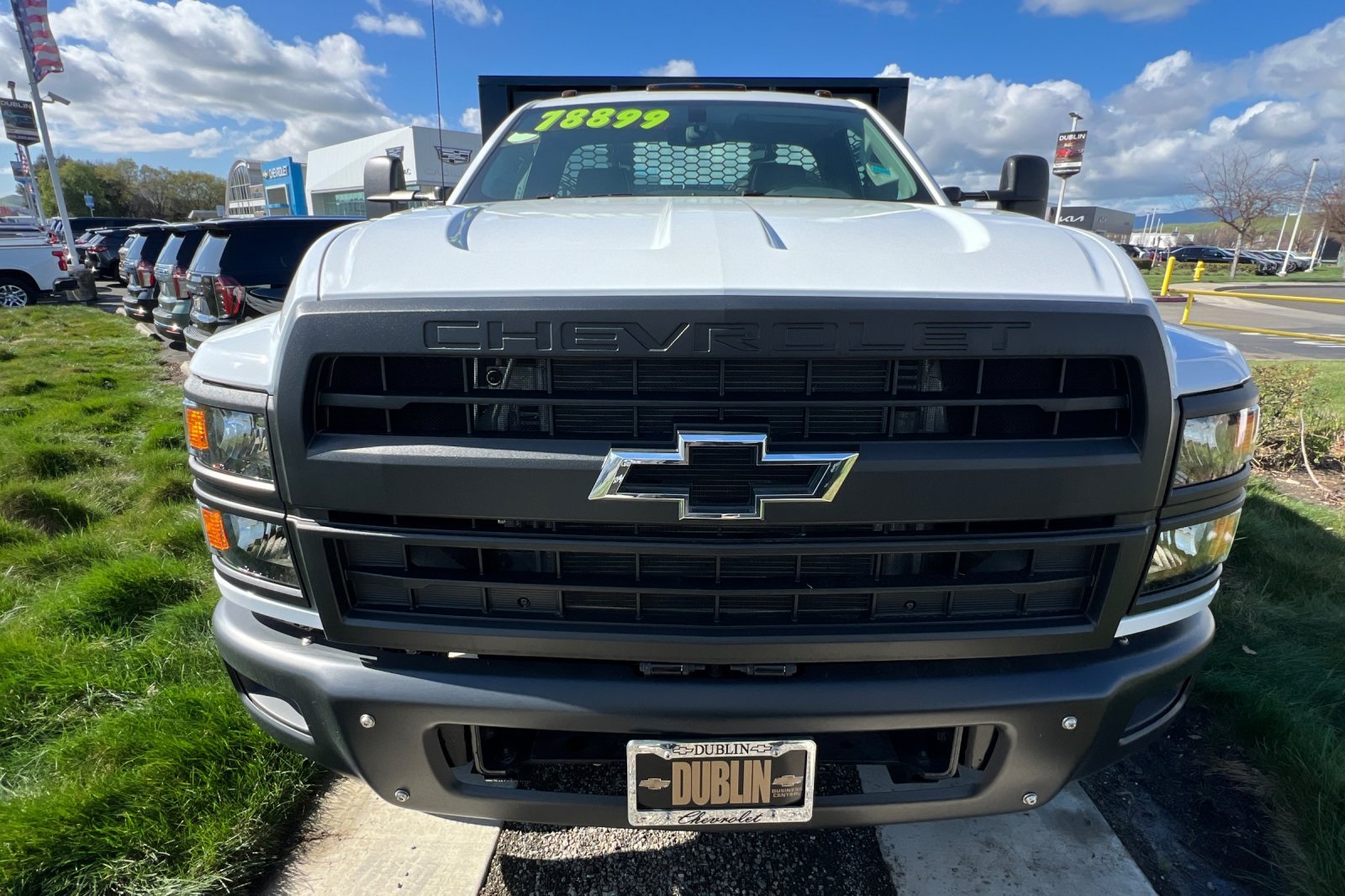 2023 Chevrolet Silverado MD Work Truck Image 2 of 32