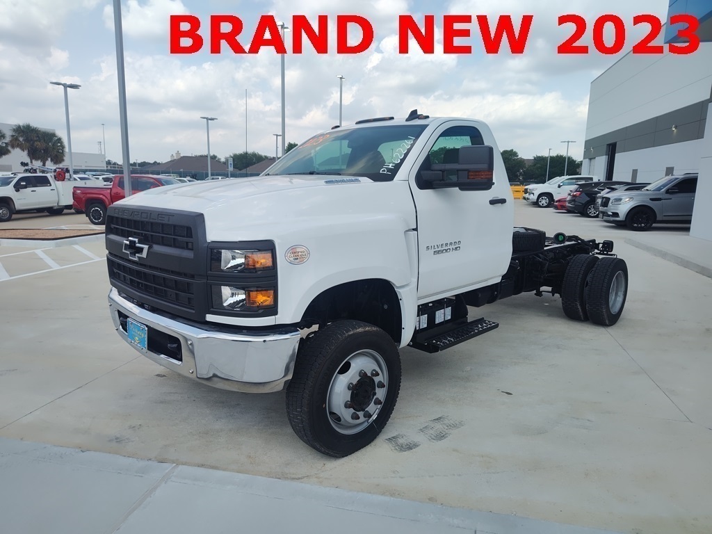 Vehicle image 1 of 21