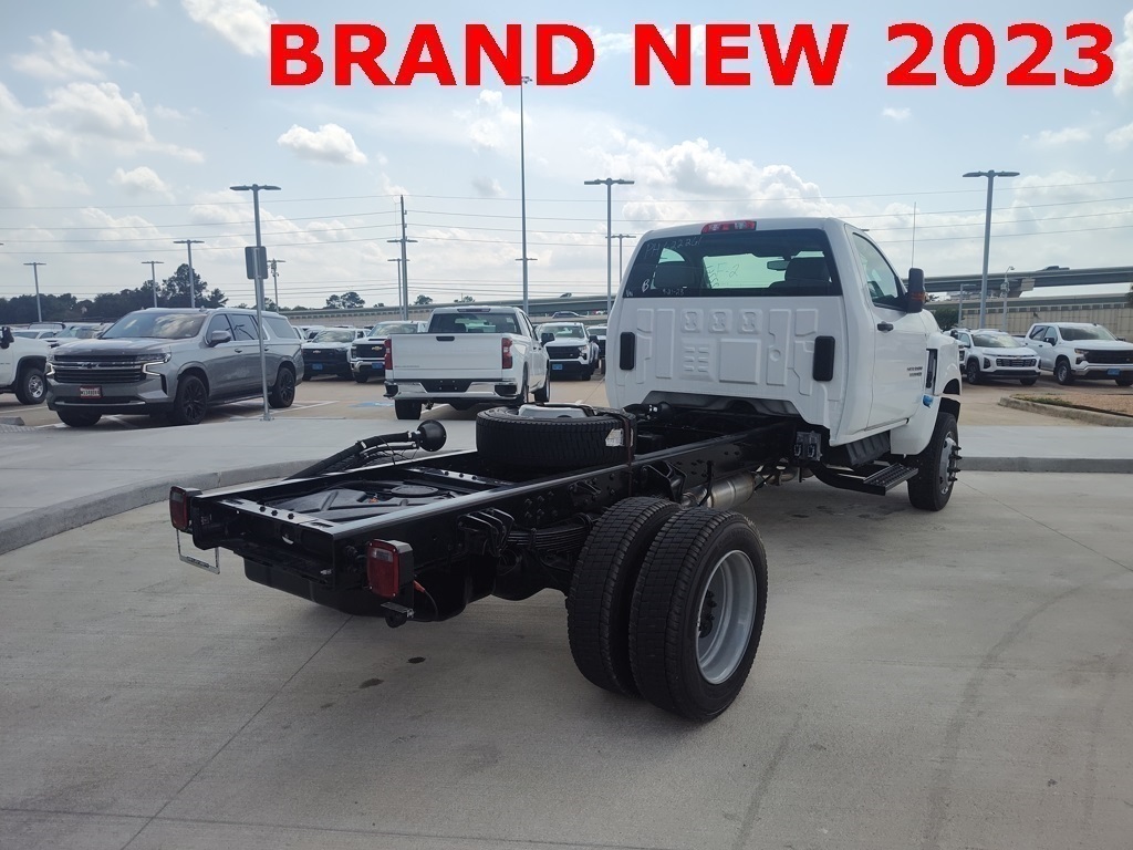 Vehicle image 3 of 21