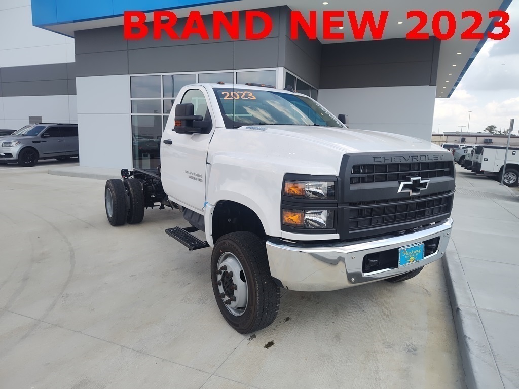 Vehicle image 5 of 21