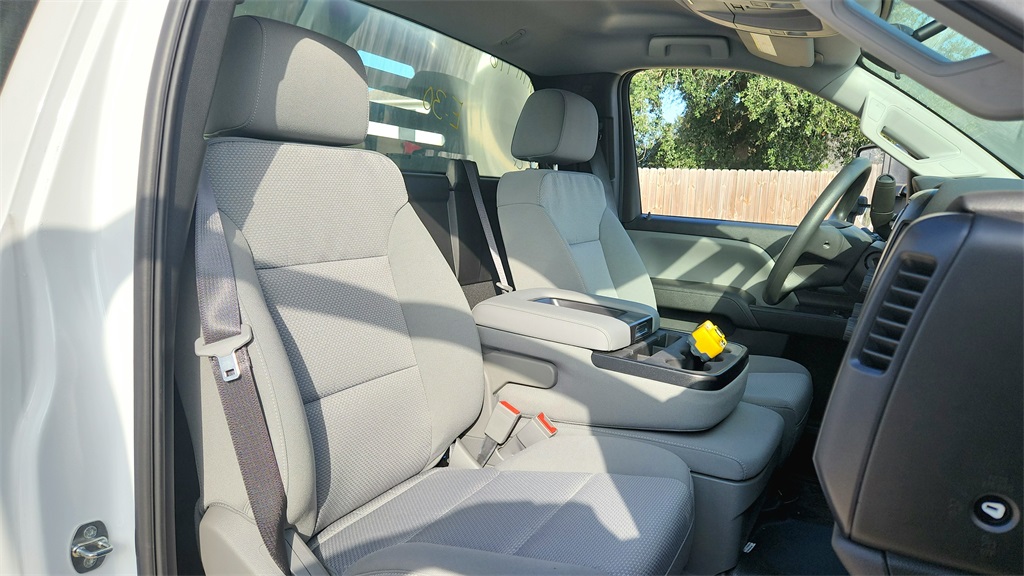 Vehicle image 21 of 22