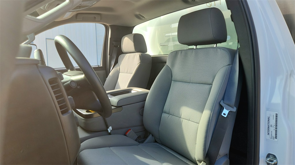Vehicle image 15 of 22