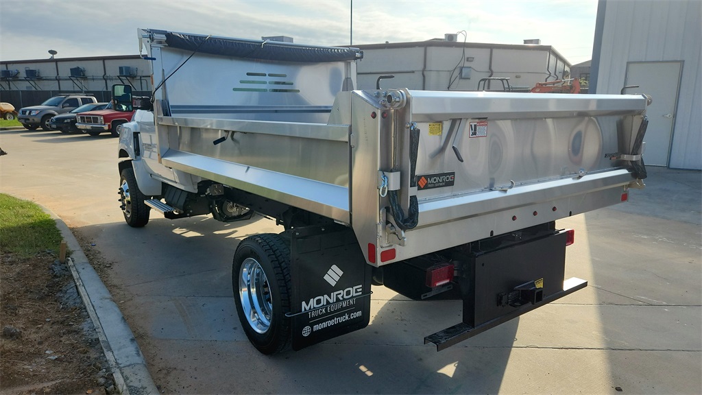 Vehicle image 5 of 22
