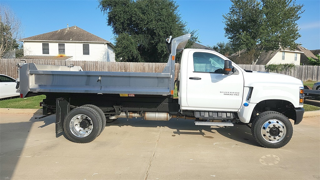 Vehicle image 3 of 22