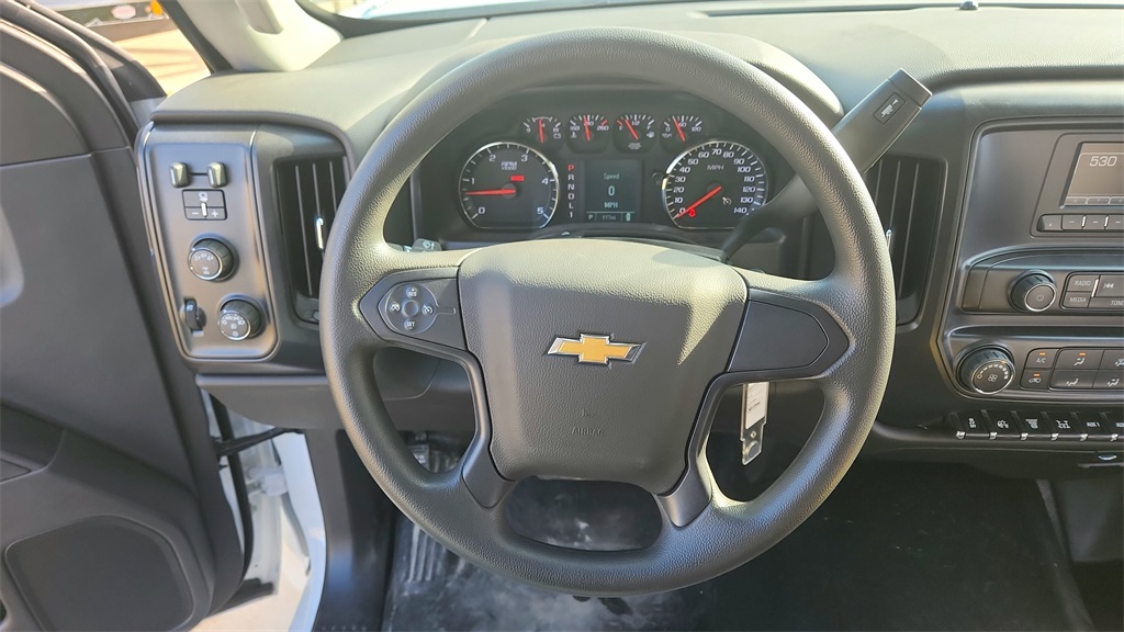 Vehicle image 16 of 22
