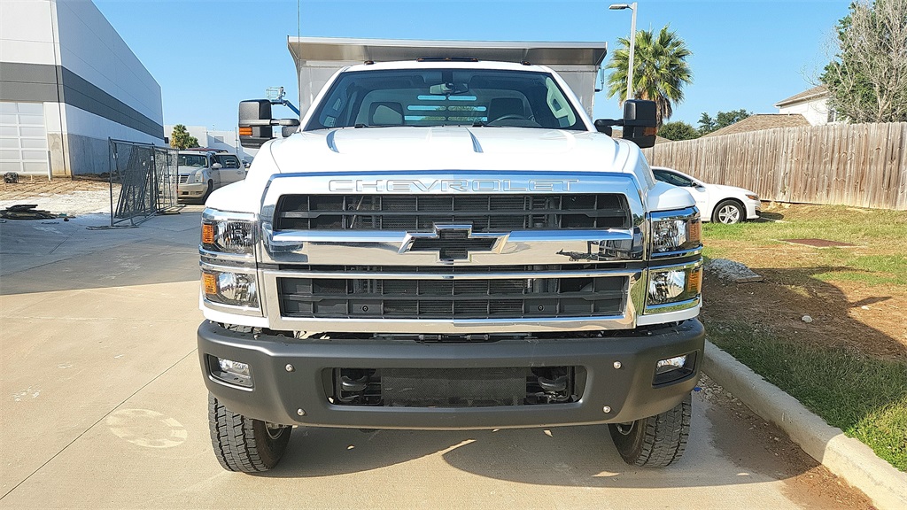 Vehicle image 2 of 22