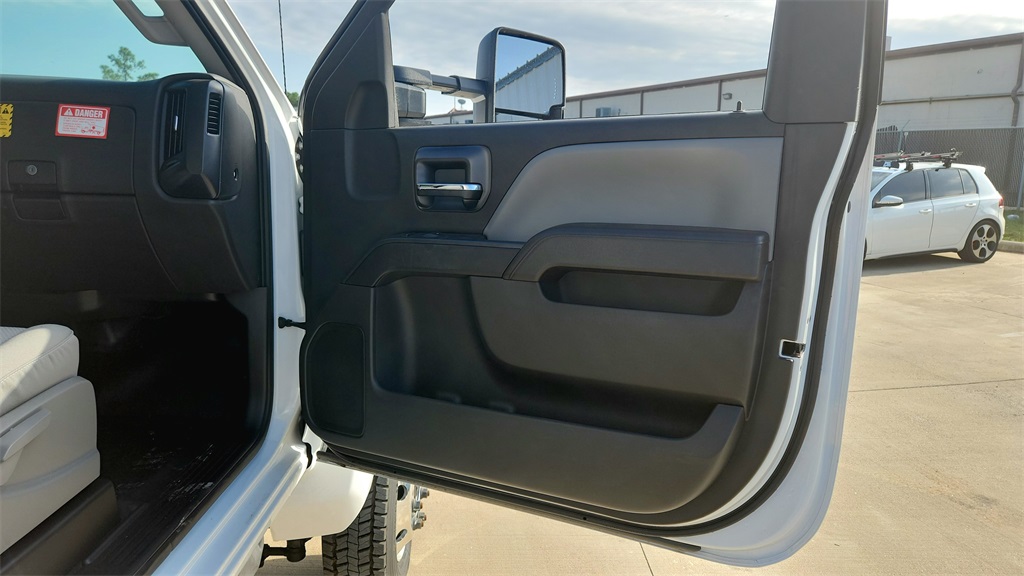 Vehicle image 22 of 22
