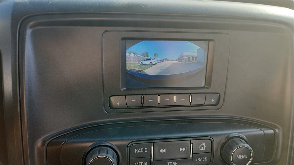 Vehicle image 10 of 22