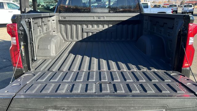 Vehicle image 11 of 34