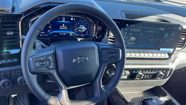 Vehicle image 27 of 34