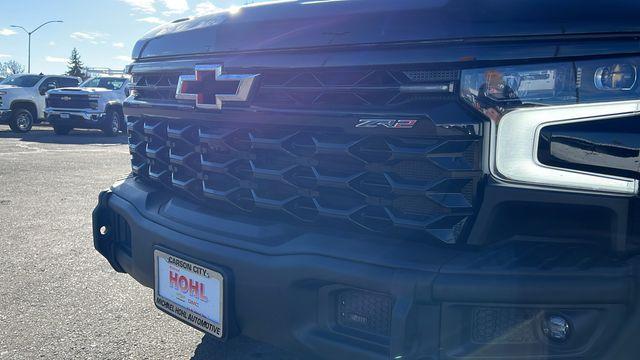 Vehicle image 9 of 34