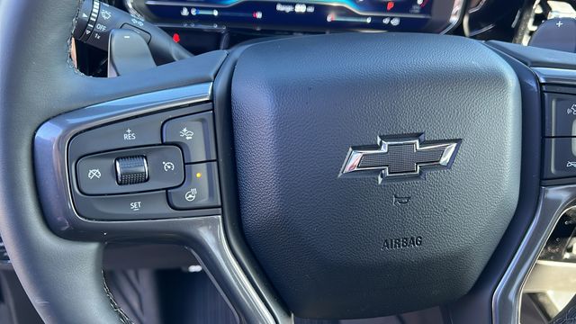 Vehicle image 28 of 34