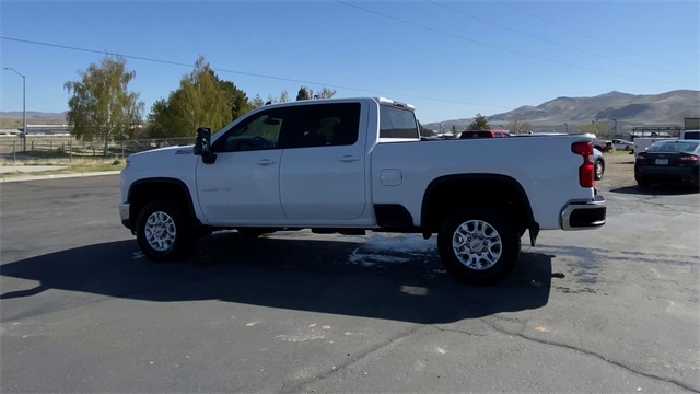 Vehicle image 7 of 10