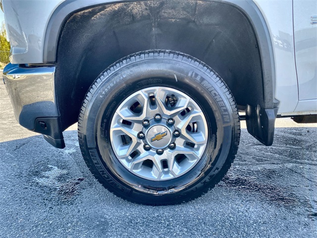Vehicle image 10 of 10