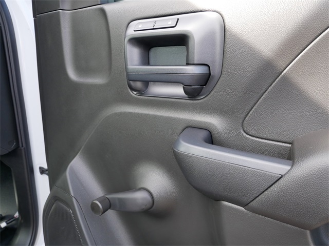 Vehicle image 11 of 20
