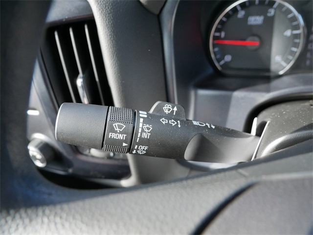 Vehicle image 18 of 20