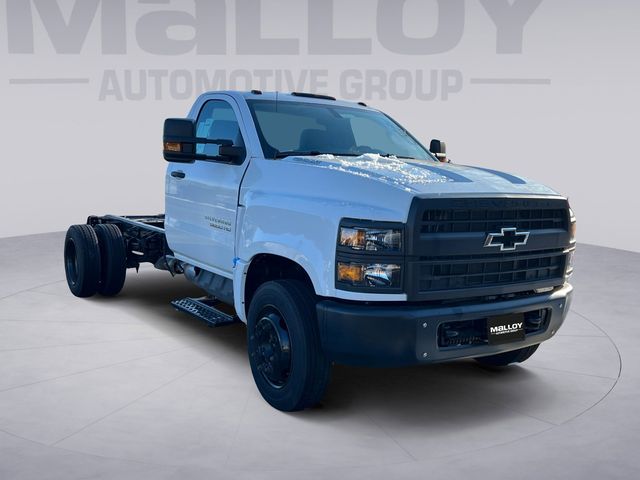 2023 Chevrolet Silverado MD Work Truck Image 3 of 26