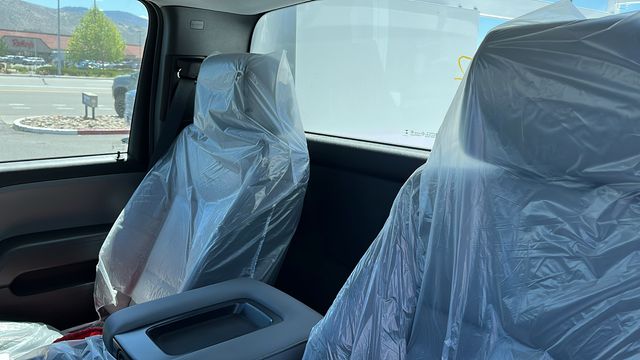 Vehicle image 41 of 51