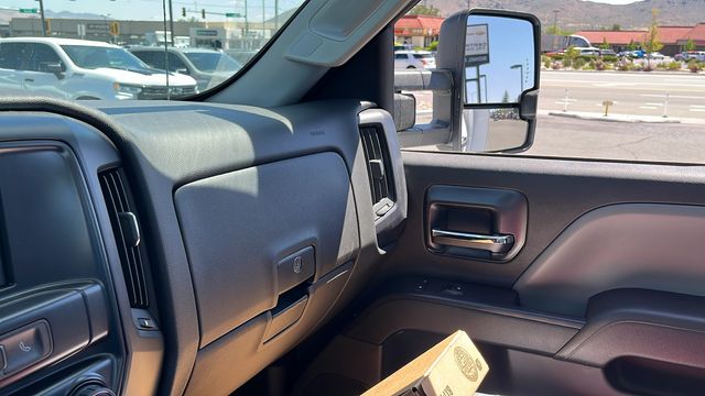 Vehicle image 49 of 51
