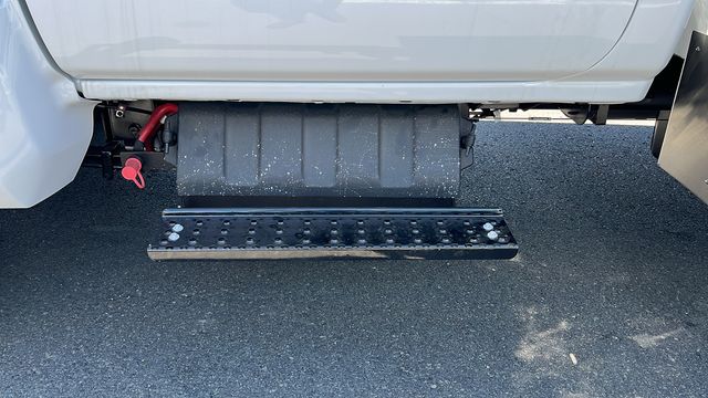 Vehicle image 11 of 51