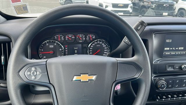 Vehicle image 29 of 32