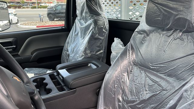 Vehicle image 24 of 32