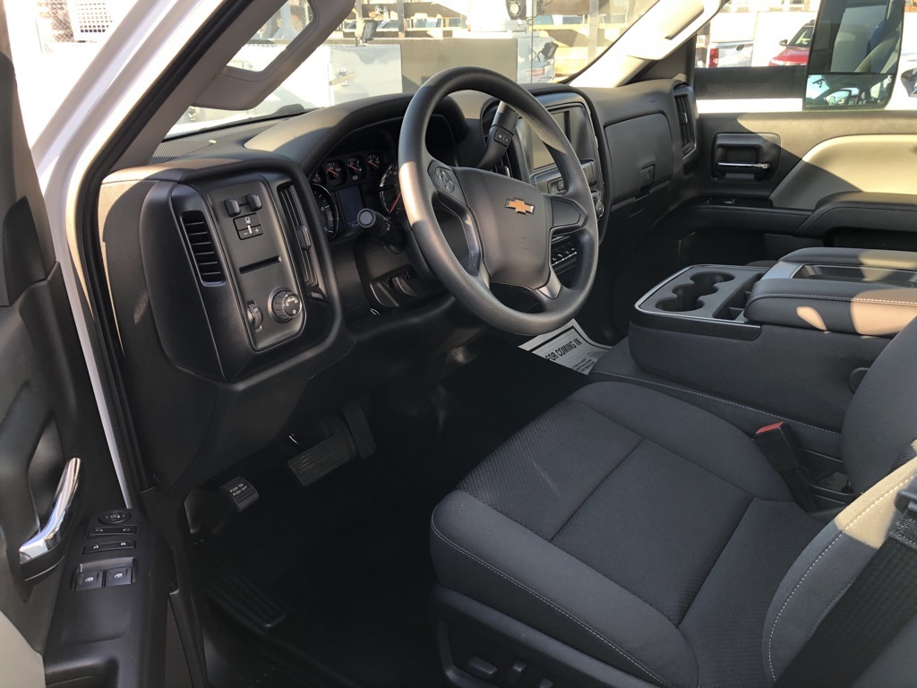 Vehicle image 12 of 19