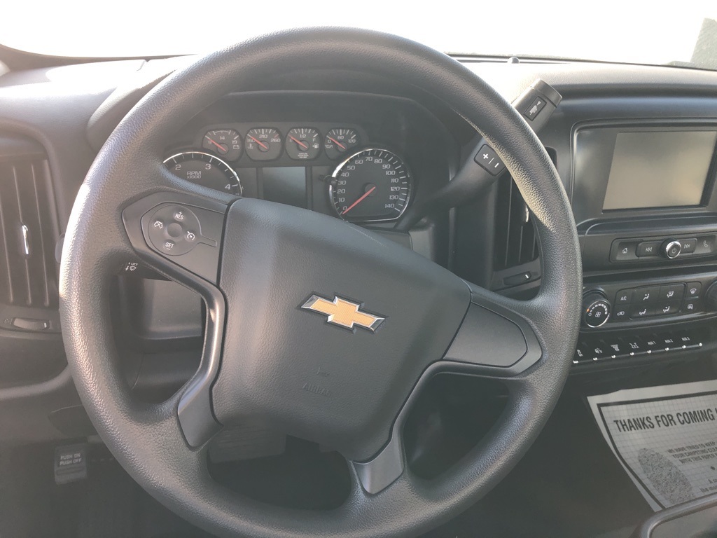 Vehicle image 14 of 19