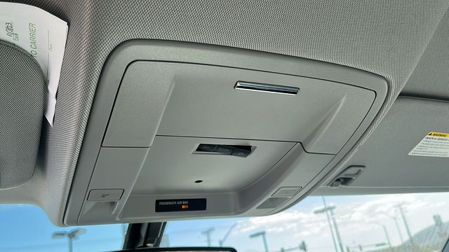 Vehicle image 31 of 32