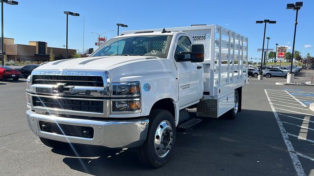 Vehicle image 1 of 32