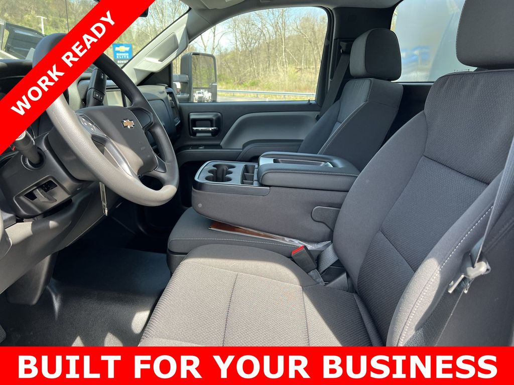 2023 Chevrolet Silverado MD Work Truck Image 7 of 17