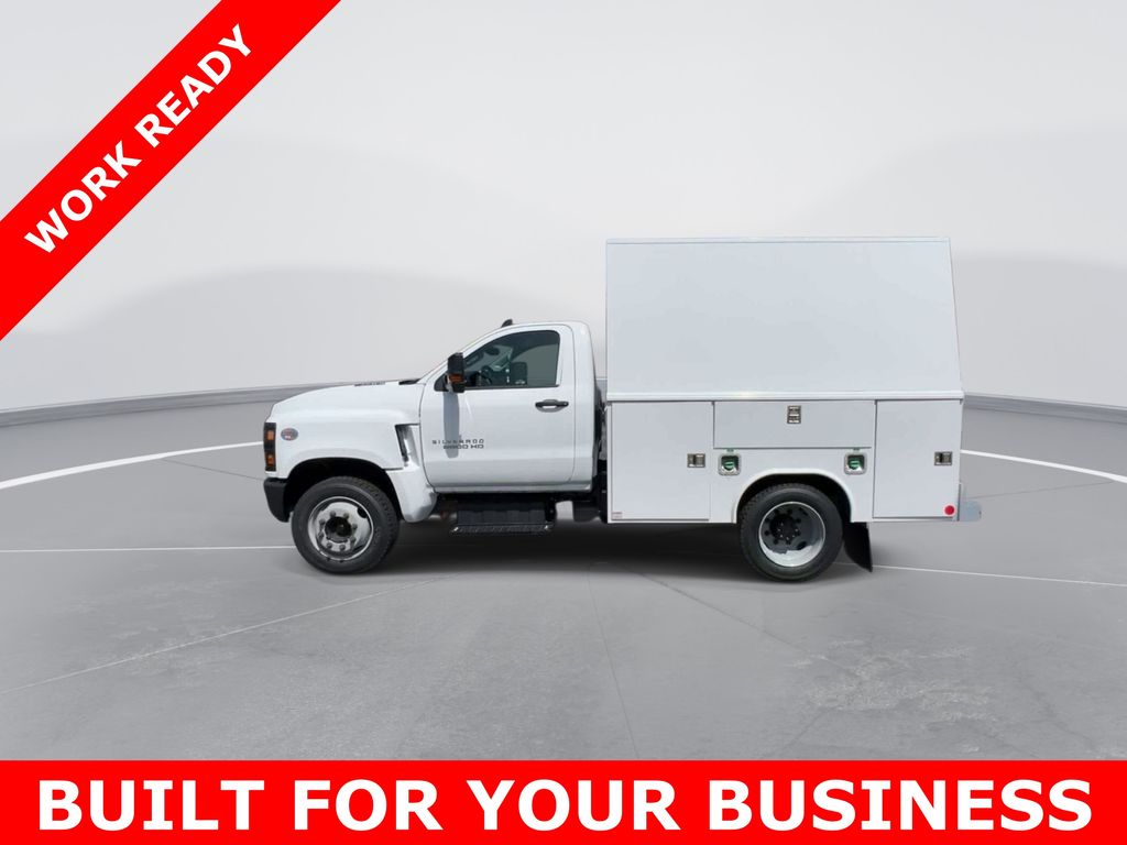 2023 Chevrolet Silverado MD Work Truck Image 4 of 17