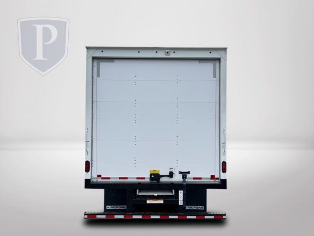 Vehicle image 4 of 14