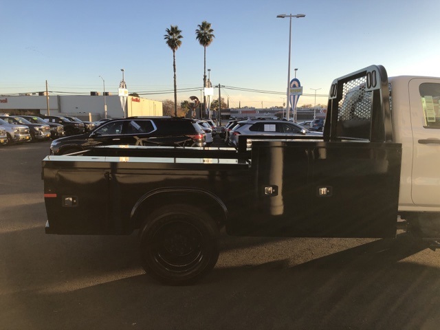 Vehicle image 4 of 34