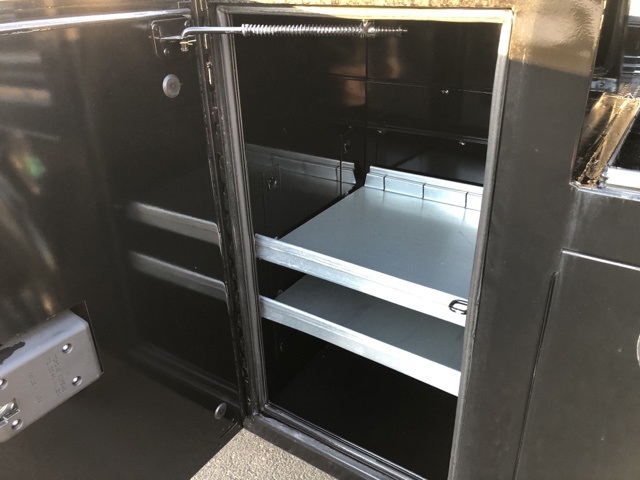 Vehicle image 19 of 34