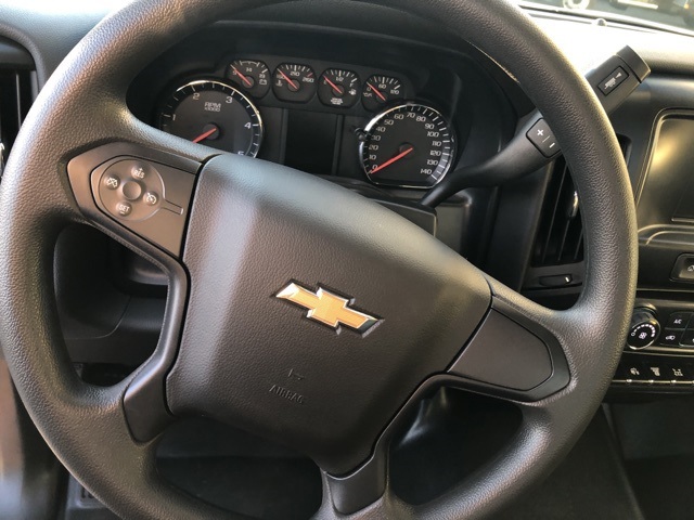 Vehicle image 32 of 34