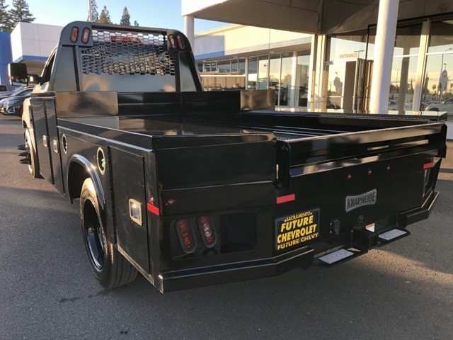 Vehicle image 13 of 34