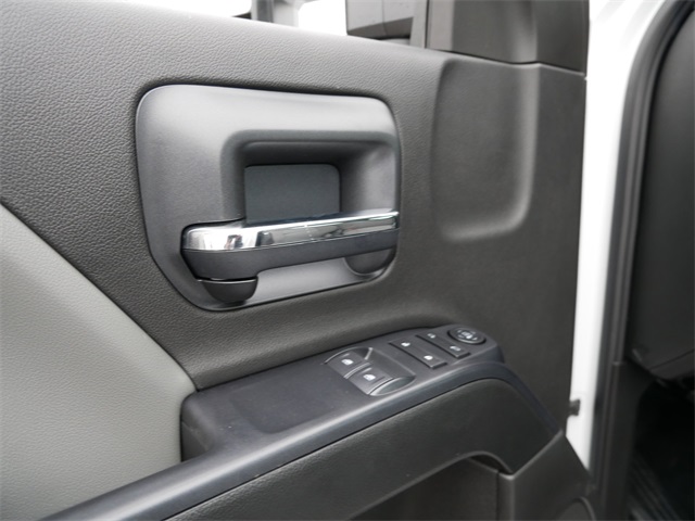 Vehicle image 12 of 20