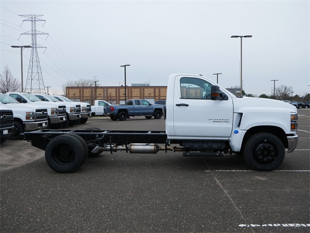 Vehicle image 4 of 20