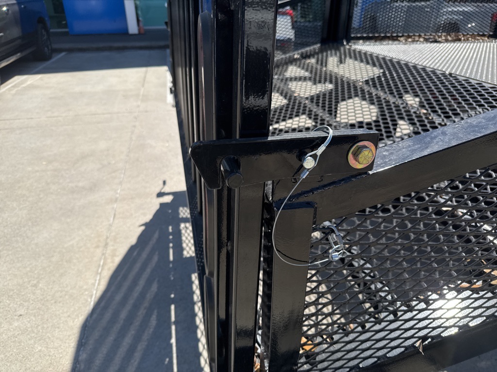 Vehicle image 16 of 24