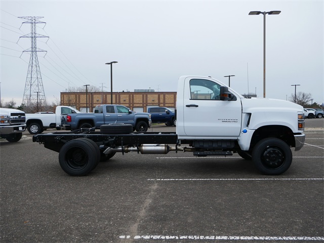 Vehicle image 4 of 20