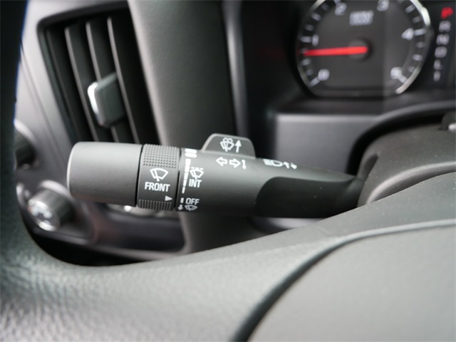 Vehicle image 18 of 20