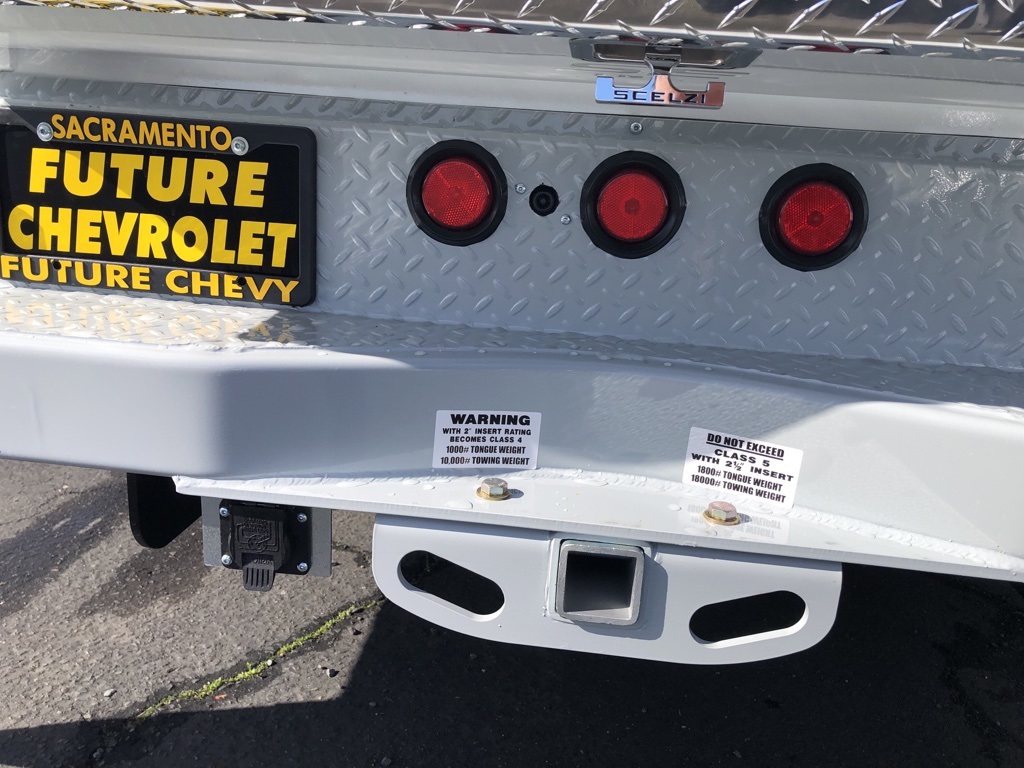 Vehicle image 22 of 32